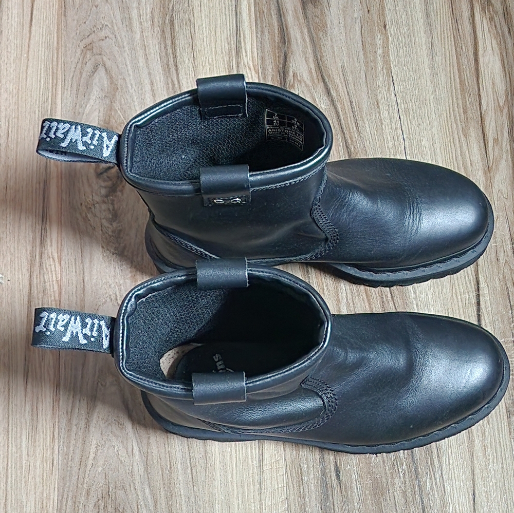 Doc Martens Black Leather Boots - Picture 5 of 7